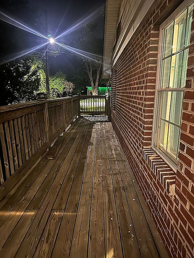 Image of 1241 2nd St Se