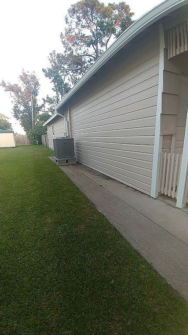 Image of 207 Farrer St