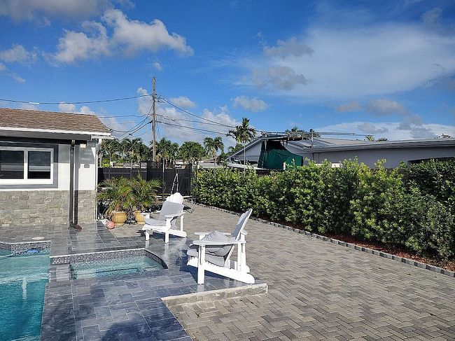 Additional photo 3 of property located at 2810 Sw 123rd Ct