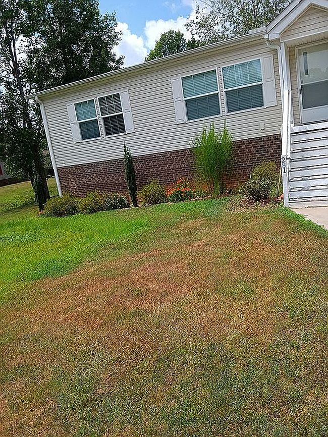Photo of 281 Pebble Springs Dr, Taylors, SC