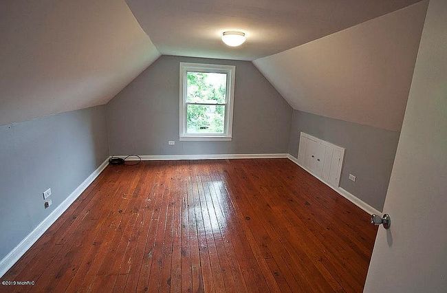 Photo of 2731 32nd St Se, Kentwood, MI