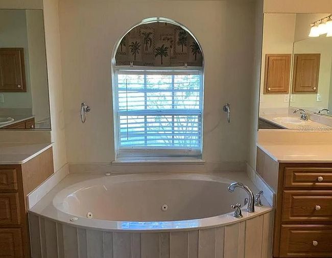 Image of 13381 Sw Pembroke Cir N