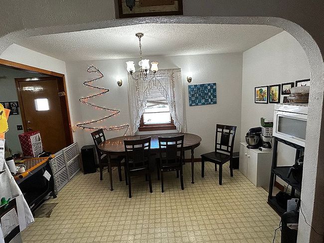 Image of 305 Ne 2nd St