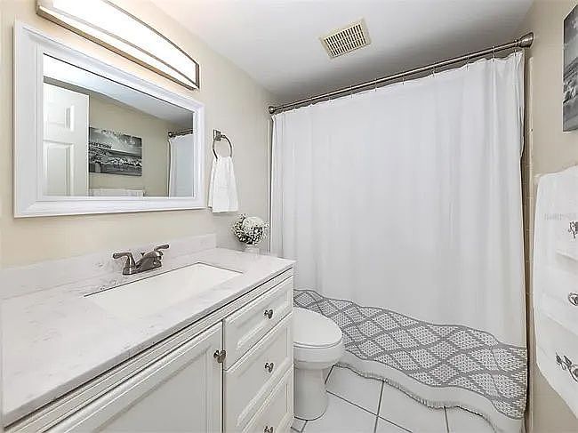 Image of 1720 Lakeside Dr #1716-B
