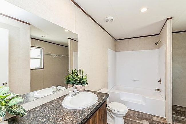 Image of 9801 Buckingham Dr