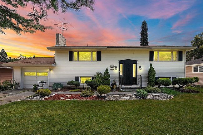Photo of 8502 N Jefferson Dr, Spokane, WA