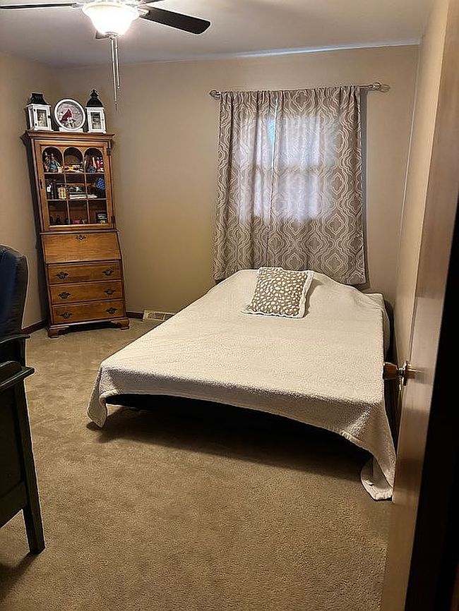 Image of 7986 S 10 E