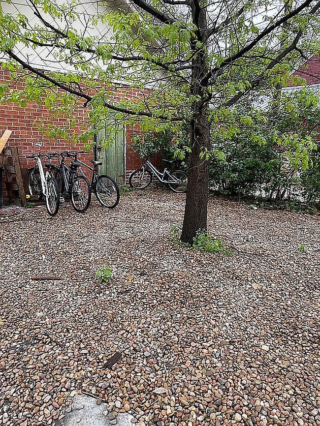 Image of 320 W 8th St