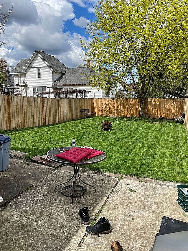 Photo of 648 Smith St, Rochester, NY