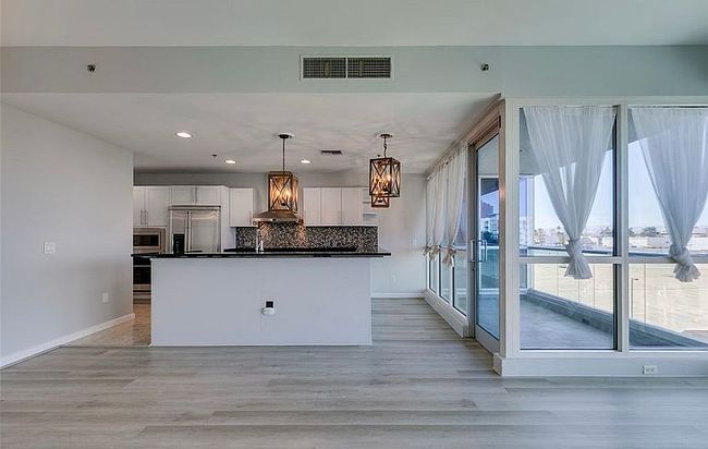 Image of 4575 Dean Martin Dr Unit 406