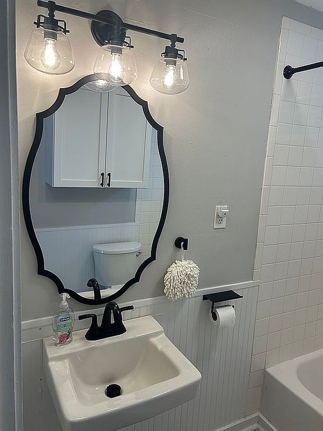 Preview of property located at 411 E Washington St