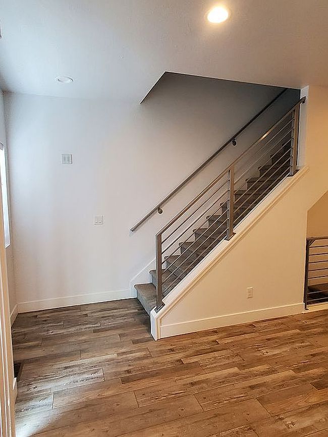 Image of 2185 N 525 W