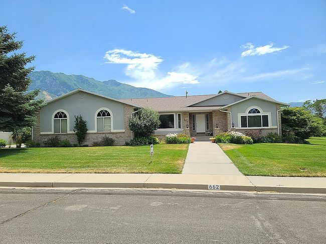 Photo of 662 E 1700 N, Mapleton, UT