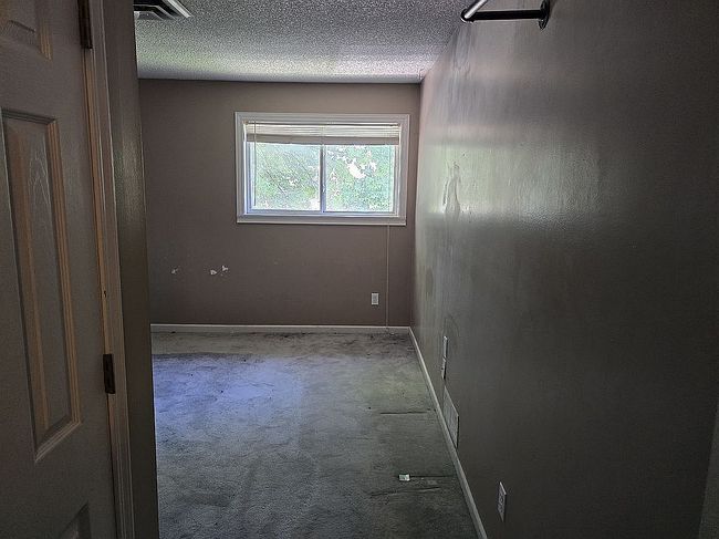 Photo of 7603 Long St, Lenexa, KS