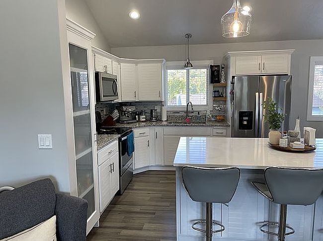 Preview of property located at 2047 E Kramer Dr