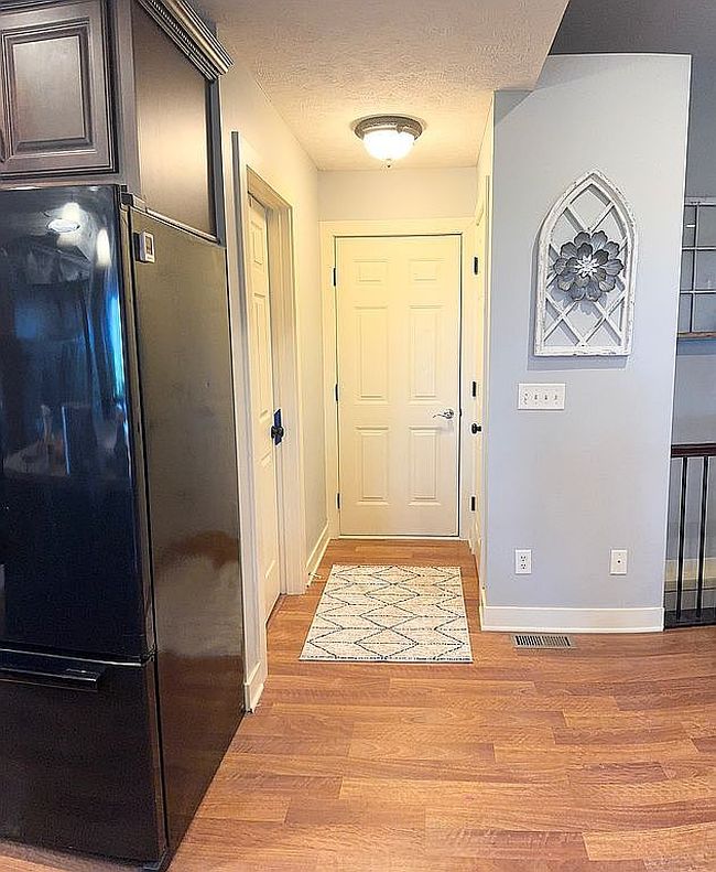 Photo of 505 Joan Cir, Yutan, NE