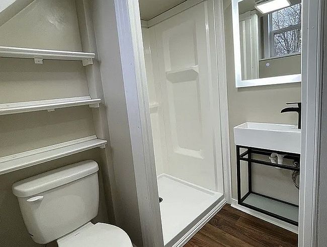 Image of 159 E Long Ave