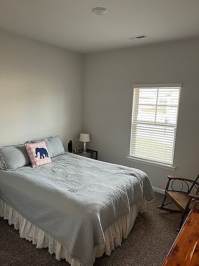 Image of 22640 Regent Dr