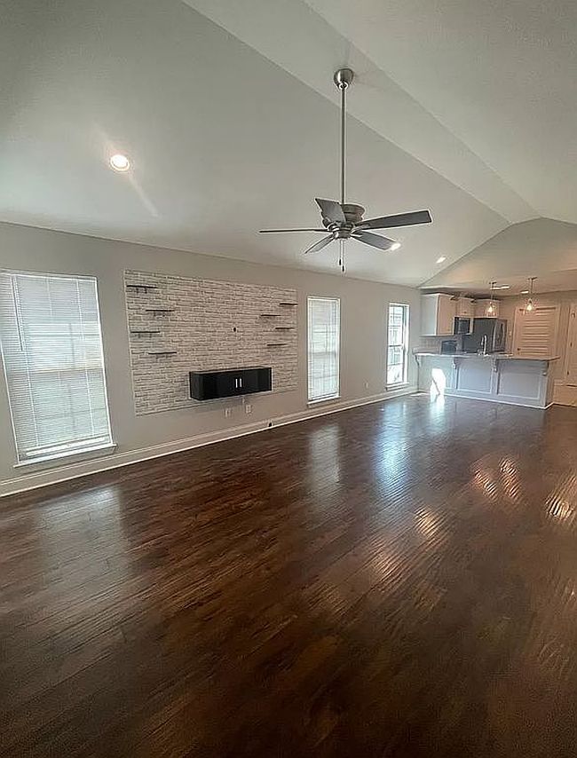Photo of 321 Harvest Ln, Abbeville, LA