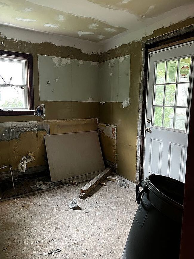 Image of 335 S Main St