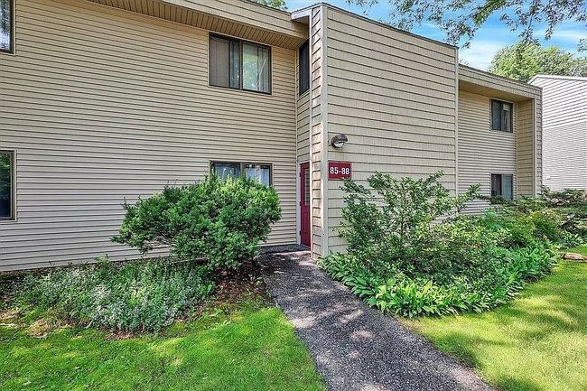 Photo of 85 Bayberry Ln, South Burlington, VT