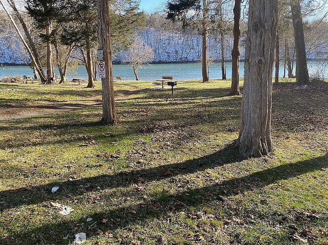 Photo of 606 Riverside Dr, Luray, VA