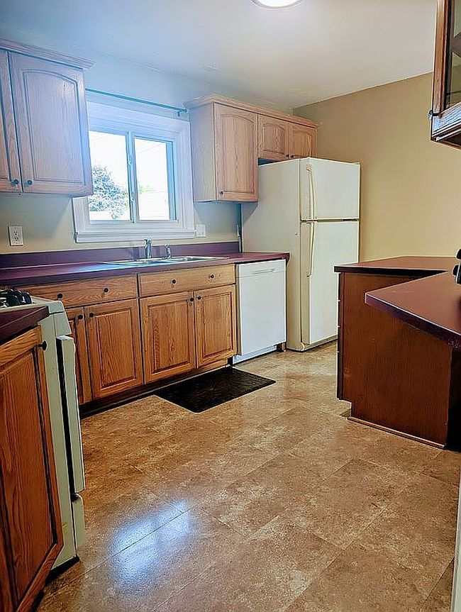 Photo of 302 Kirkwood Dr, Buffalo, NY