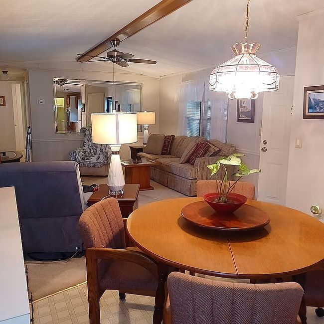 Photo of 9854 Violet Cir, Navarre, FL