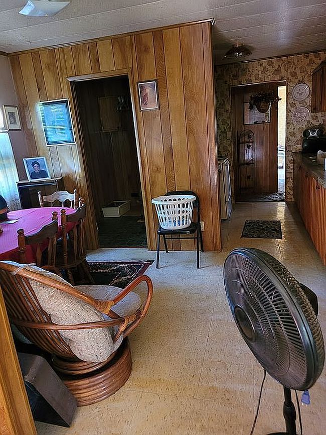 Image of 623 Fenetre Rd