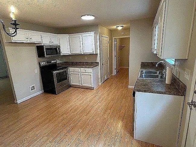 Photo of 176 Elbert St, Chatsworth, GA