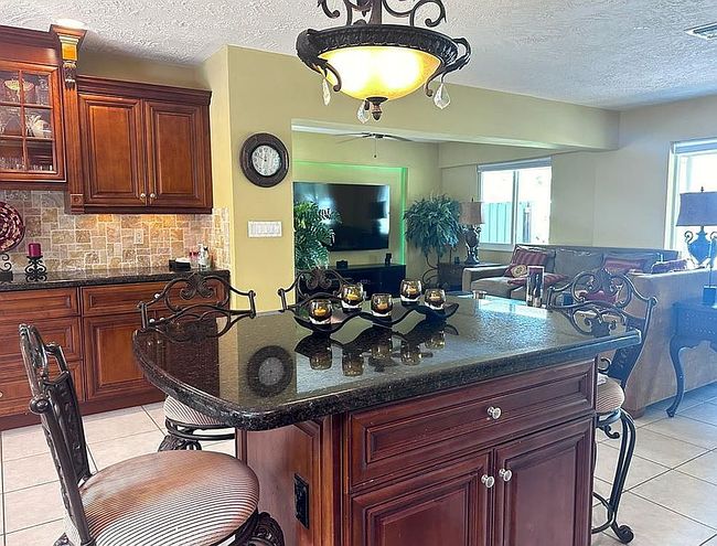 Image of 508 Nw 28th Ct
