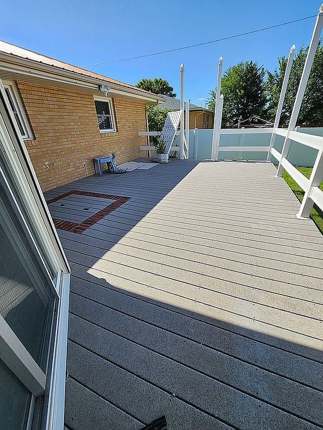Photo of 1307 Lawrence Dr, Hays, KS