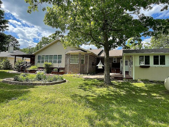 Image of 6 Hillcrest Dr
