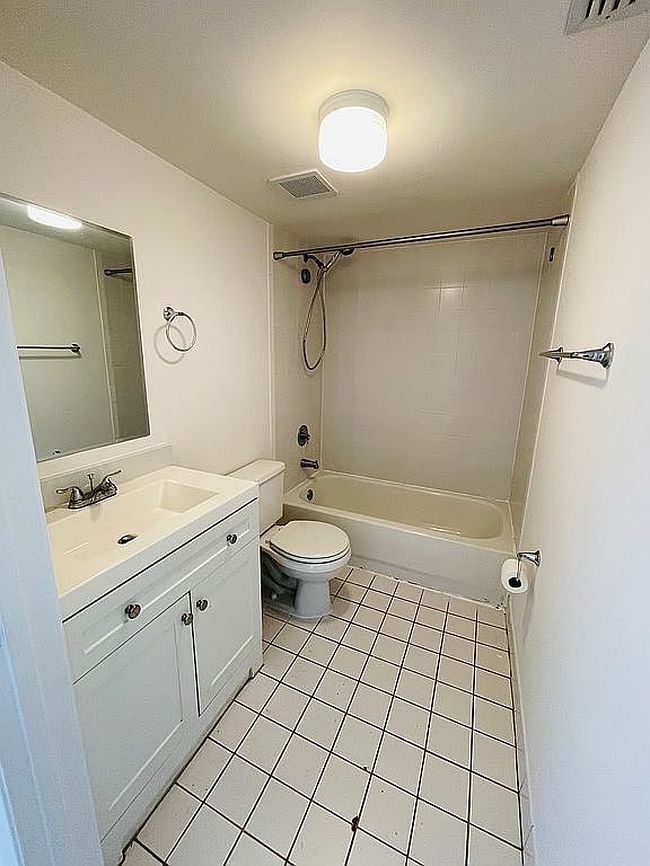 Photo of 1010 Nw 11th St Apt 504, Miami, FL