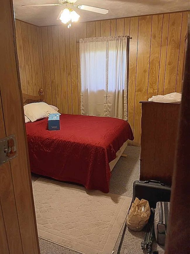 Preview of property located at 115 Creasman Hill Rd