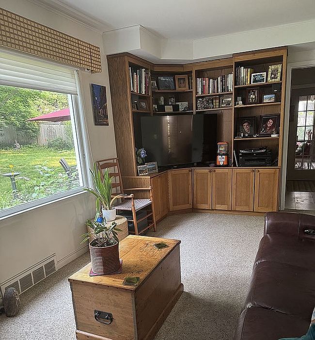 Image of 140 34th St