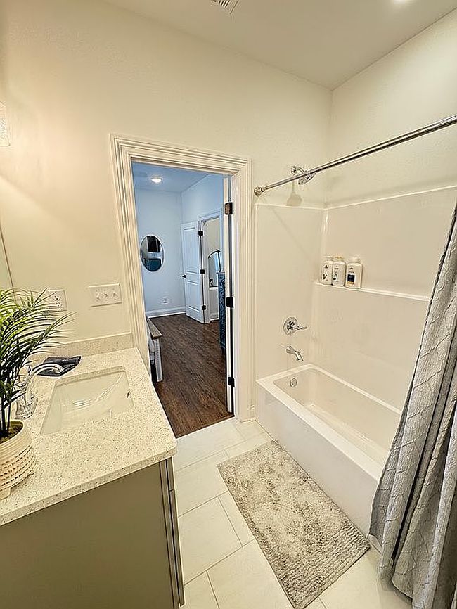 Image of 507 Rosewood Ln #1023