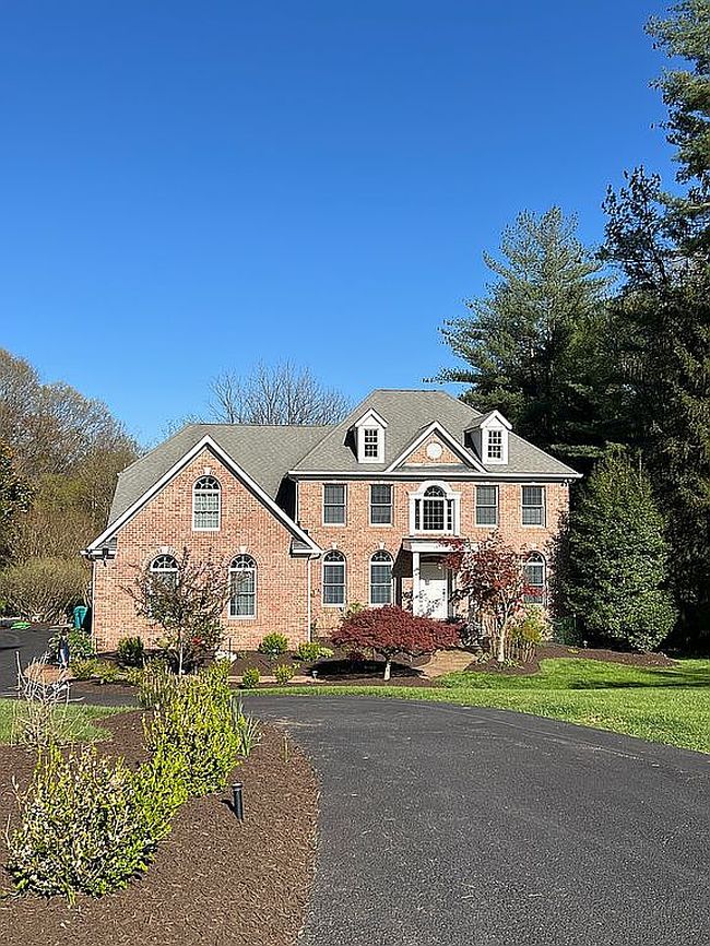 Photo of 2305 River Mist Dr, Finksburg, MD