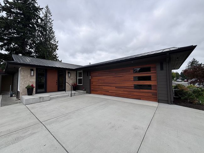 Photo of 16555 Country Club Dr, Burlington, WA