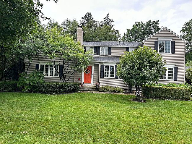 Photo of 528 E Boundary St, Perrysburg, OH