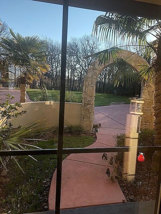 Photo of 550 Diamond Point Dr, Oak Pt, TX