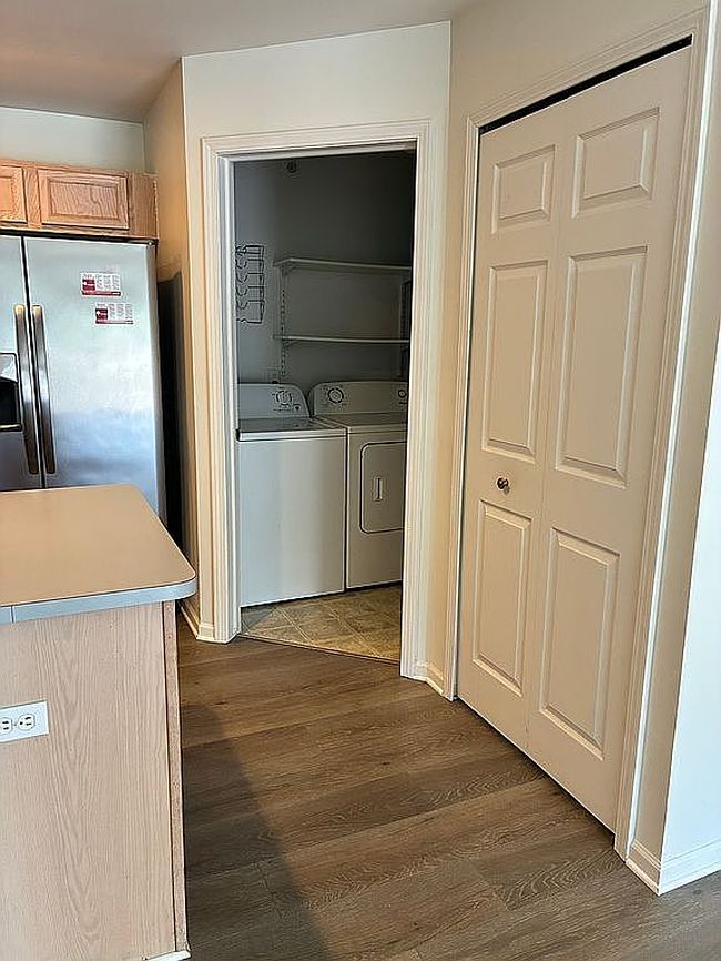 Photo of 9562 Lakeside Dr, Ypsilanti, MI