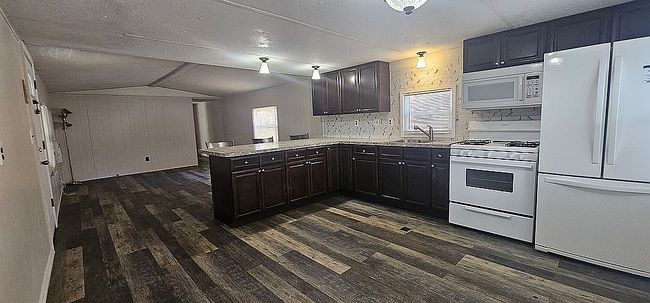 Photo of 2300 Massachusetts Ave Trailer 38, Toms River, NJ