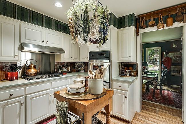 Photo of 2406 Lou Ln, Wichita Falls, TX