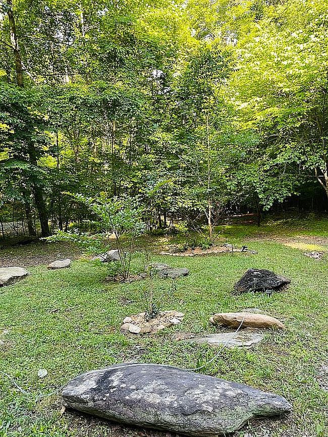 Image of 135 Edens Ln