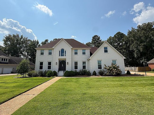 Photo of 405 Laurel Oak Dr