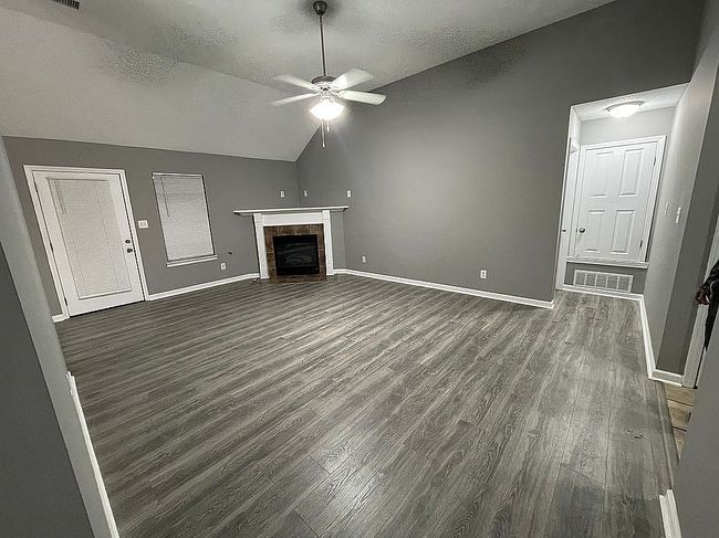 Additional photo 2 of property located at 6042 Stafford Dr