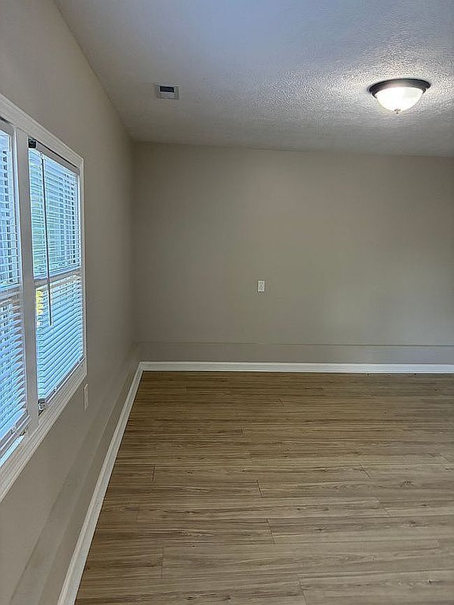 Photo of 370 Illinois Ave N, Mansfield, OH