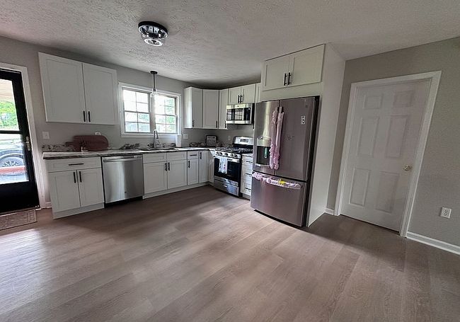 Additional photo 2 of property located at 115 Childers Rd