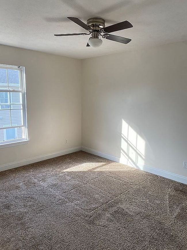 Image of 105 13th St Unit E